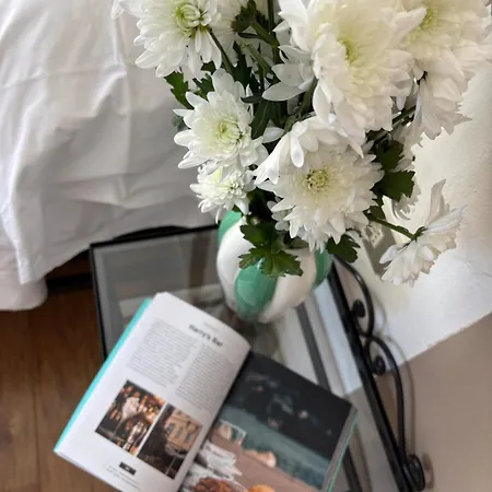 Appartamento Charming & Bright Lakefront