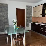 Charming & Bright Lakefront Argegno